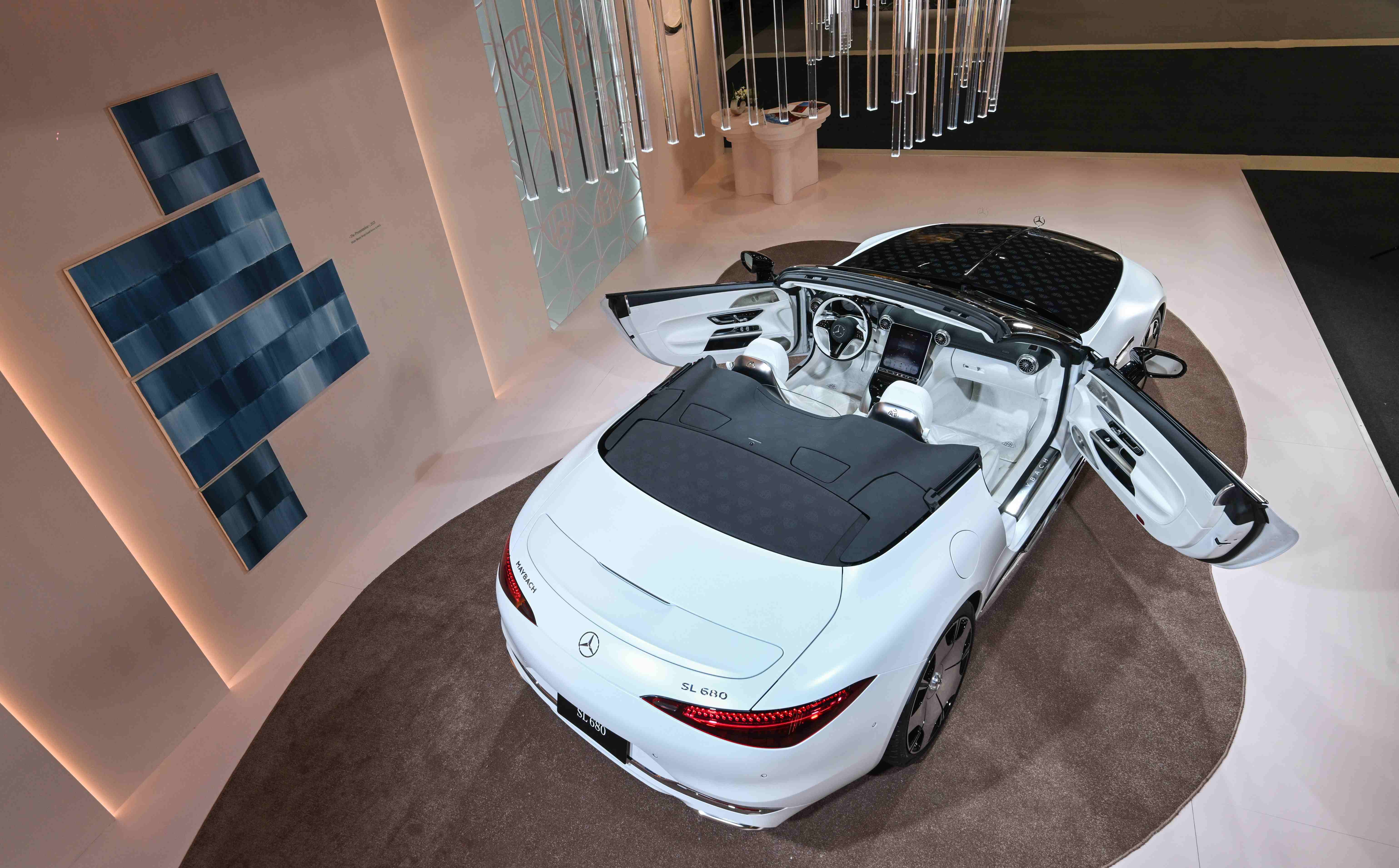 圖5、Mercedes-Maybach SL 680 Monogram Series 展現動態中的平衡之美。